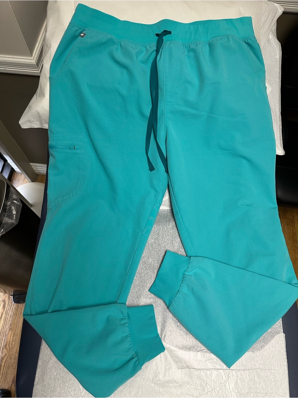 Figs Zamora Jogger Pants. XXL Tall. Oasis. Excellent condition.